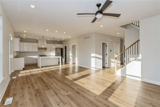 1204 Timber Trail, Solon, IA 52333