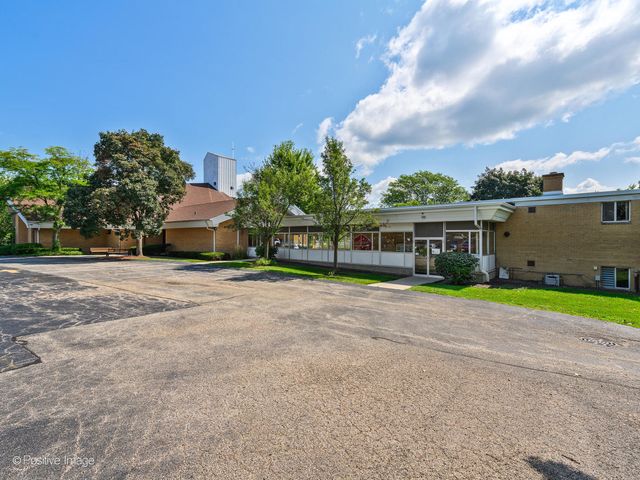 47 Church Street, Lake Zurich, IL 60047