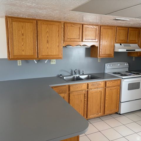 4372 S 700 W, Ogden, UT 84405