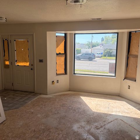 4372 S 700 W, Ogden, UT 84405