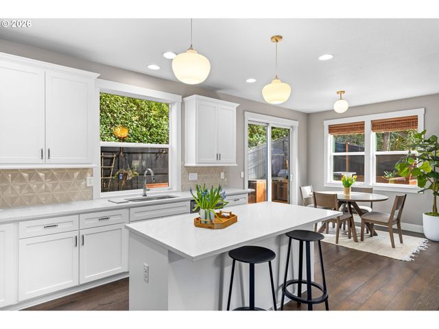 11530 Sw 61ST Ave, Portland, OR 97219