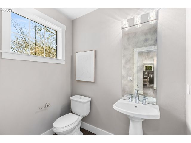 11530 Sw 61ST Ave, Portland, OR 97219