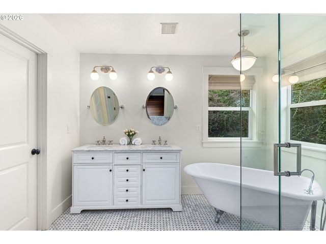 11530 Sw 61ST Ave, Portland, OR 97219