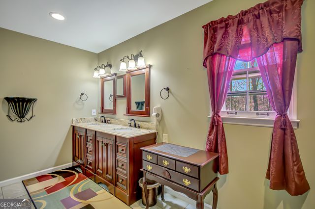 6450 Sara Glen Drive, Douglasville, GA 30135