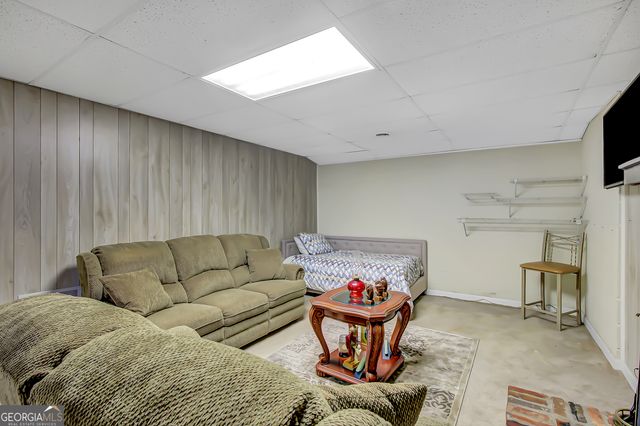 6450 Sara Glen Drive, Douglasville, GA 30135