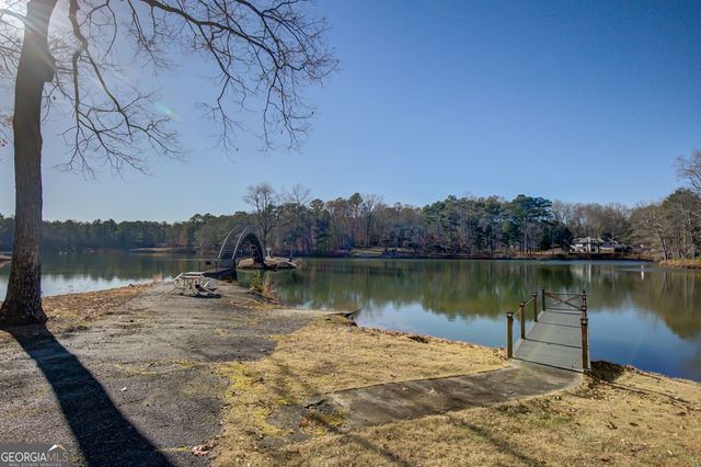 6450 Sara Glen Drive, Douglasville, GA 30135