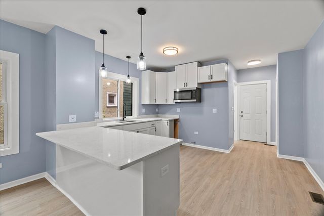 7203 Adams Street, Forest Park, IL 60130