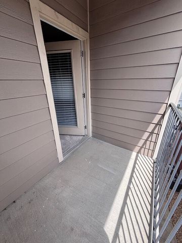 2112 Acklen Ave Apt 201, Nashville, TN 37212
