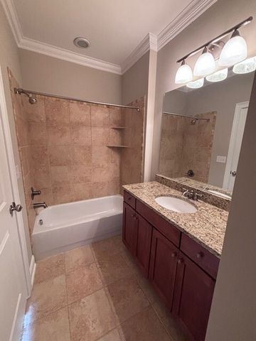 2112 Acklen Ave Apt 201, Nashville, TN 37212