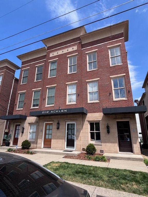 2112 Acklen Ave Apt 201, Nashville, TN 37212