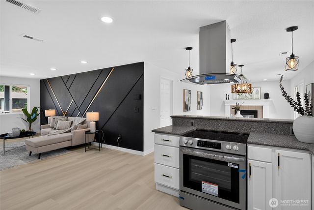 3710 100th Place NE, Marysville, WA 98270