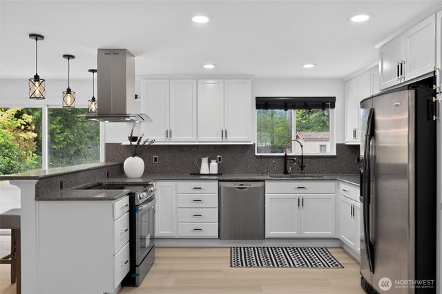 3710 100th Place NE, Marysville, WA 98270
