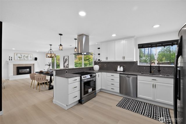 3710 100th Place NE, Marysville, WA 98270