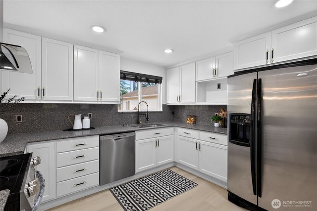 3710 100th Place NE, Marysville, WA 98270