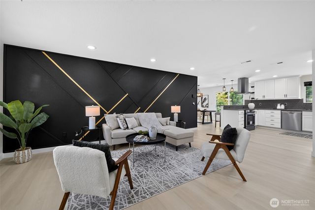 3710 100th Place NE, Marysville, WA 98270