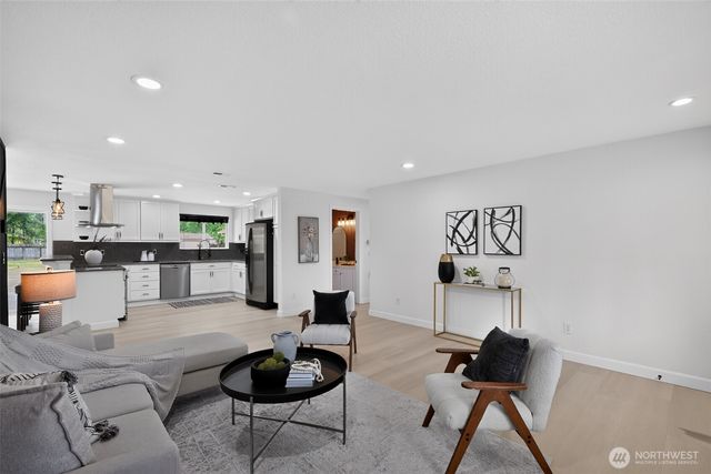 3710 100th Place NE, Marysville, WA 98270