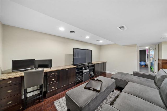 2508 High Meadow Road, Naperville, IL 60564