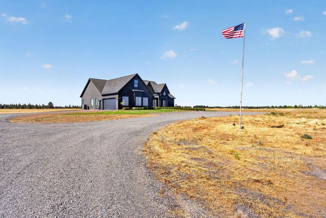 3772 S Brooks Rd, Medical Lake, WA 99022