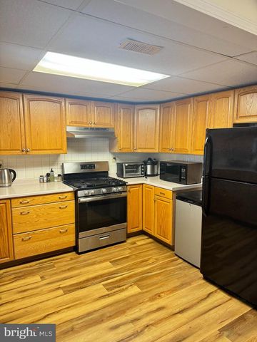 1131-G W AARON DR, State College, PA 16803