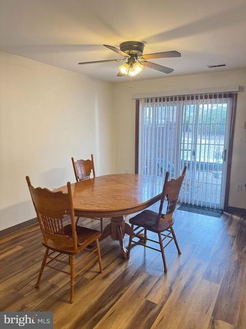 1131-G W AARON DR, State College, PA 16803