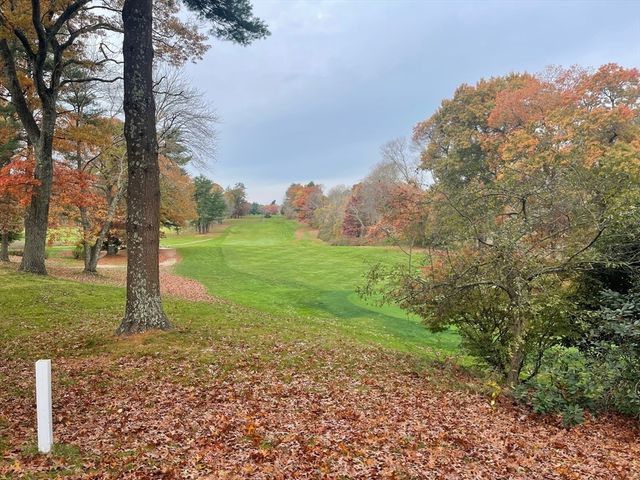 6 Leonard St, Lakeville, MA 02347