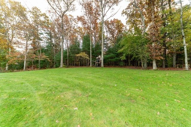 6 Leonard St, Lakeville, MA 02347