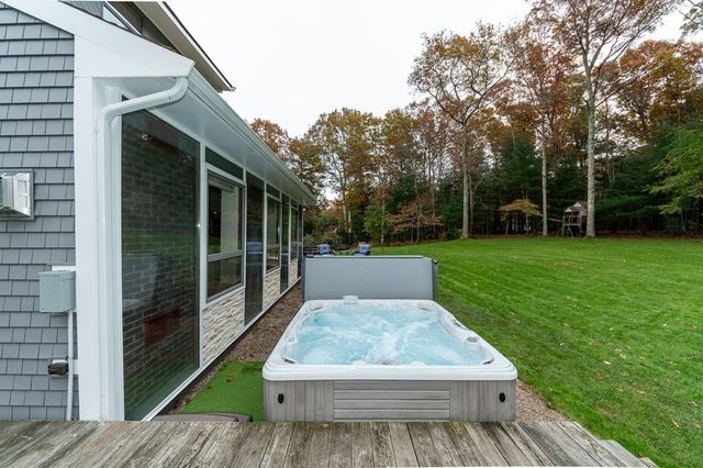 6 Leonard St, Lakeville, MA 02347