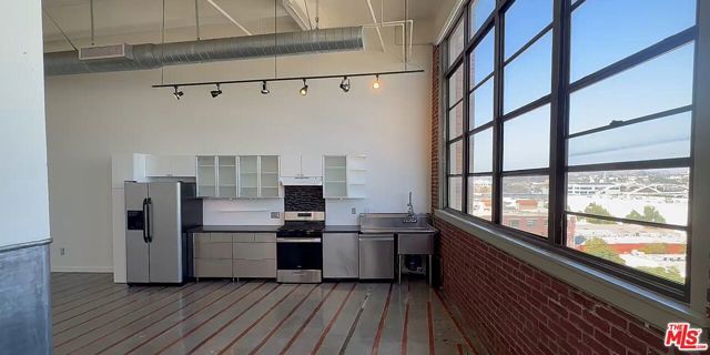 1850 Industrial Street 607, Los Angeles, CA 90021
