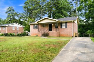 997 Pineglen Drive, Forest Park, GA 30297