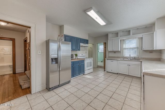 209 Crossway Rd Road, Bristol, VA 24201