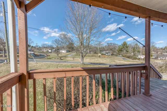 209 Crossway Rd Road, Bristol, VA 24201