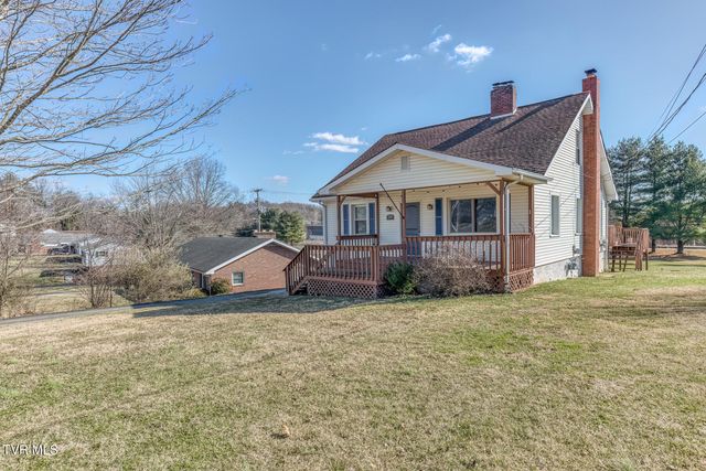 209 Crossway Rd Road, Bristol, VA 24201