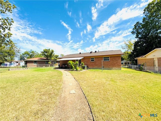 105 North Drive, Copperas Cove, TX 76522