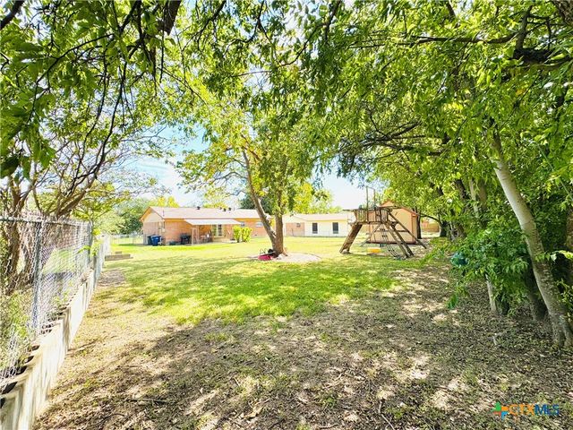 105 North Drive, Copperas Cove, TX 76522