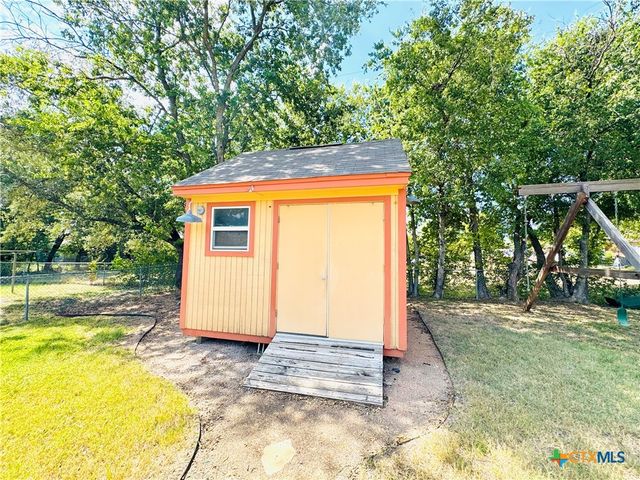 105 North Drive, Copperas Cove, TX 76522