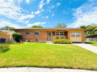 105 North Drive, Copperas Cove, TX 76522