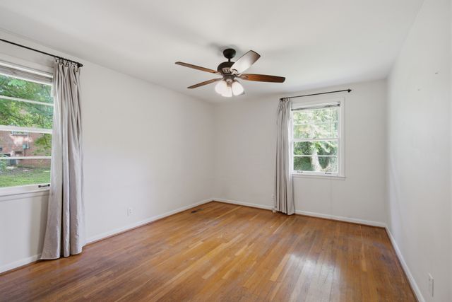 5101 Regent Dr, Nashville, TN 37220