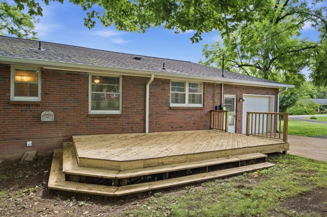 5101 Regent Dr, Nashville, TN 37220