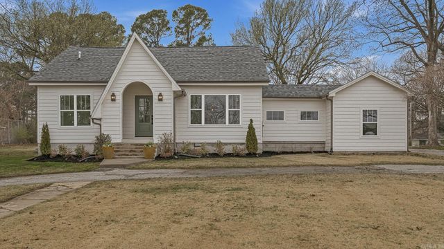2005 Wood Street, Jonesboro, AR 72401