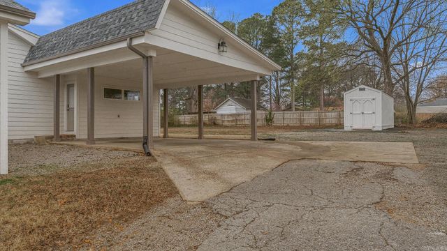 2005 Wood Street, Jonesboro, AR 72401