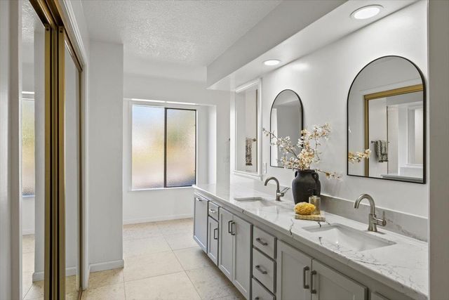 681 Powers Dr, El Dorado Hills, CA 95762