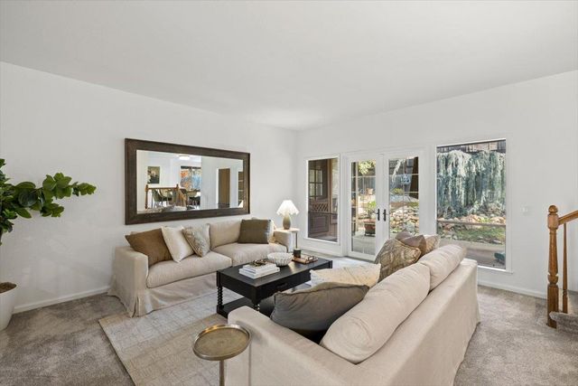 681 Powers Dr, El Dorado Hills, CA 95762