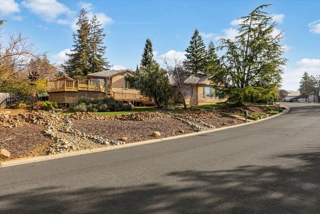 681 Powers Dr, El Dorado Hills, CA 95762