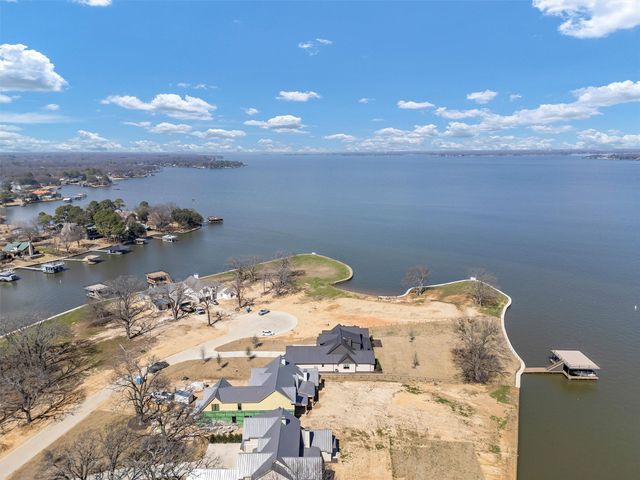 2572 Groves Drive, Tool, TX 75143