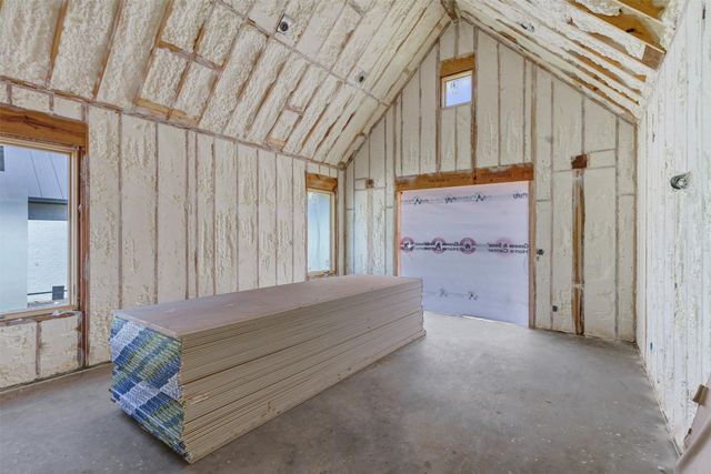 2572 Groves Drive, Tool, TX 75143