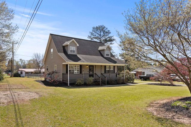 1 Dallas Street, Inman, SC 29349
