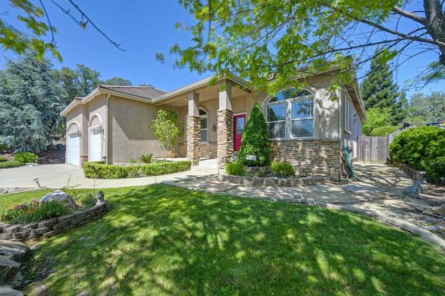 530 Crazy Horse Ct, Cameron Park, CA 95682