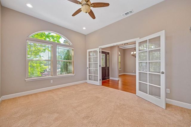 530 Crazy Horse Ct, Cameron Park, CA 95682