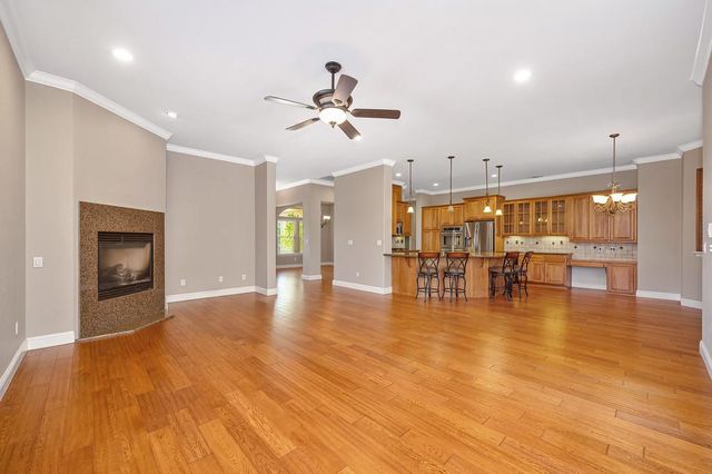 530 Crazy Horse Ct, Cameron Park, CA 95682