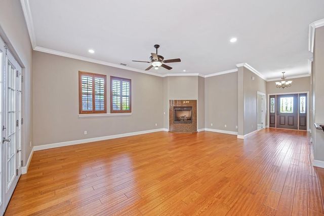 530 Crazy Horse Ct, Cameron Park, CA 95682